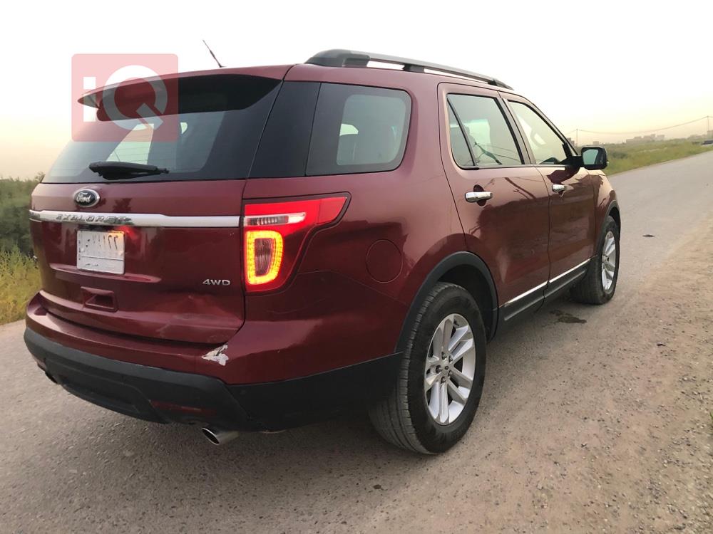 Ford Explorer